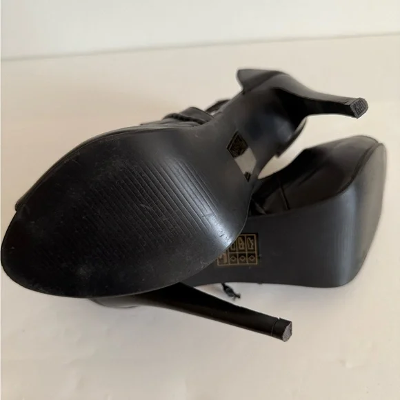 Adriana New York Black Heels - Picture 9 of 12